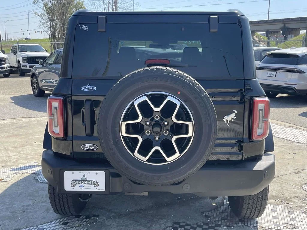 New 2026 Black Ford Outer Banks image 4
