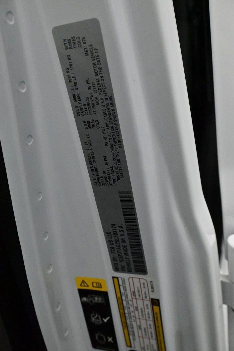 Used 2025 White Jeep Nighthawk image 34