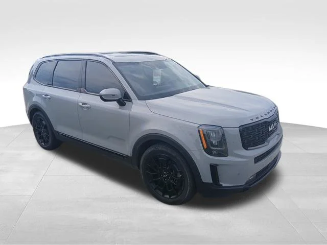 Used 2022 Gray Kia SX image 6