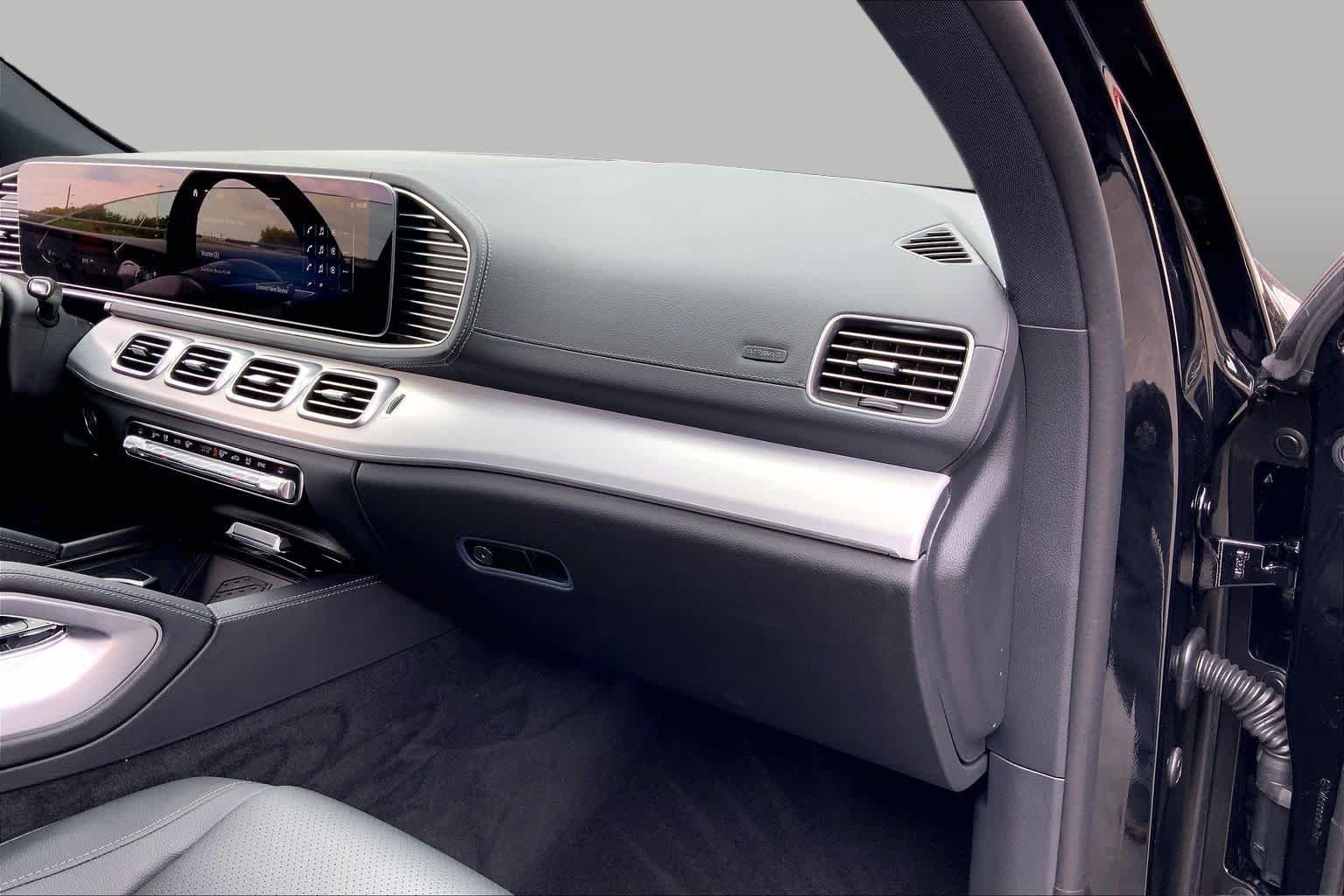 Used 2026 Obsidian Black Metallic Mercedes-Benz GLE 350 image 19
