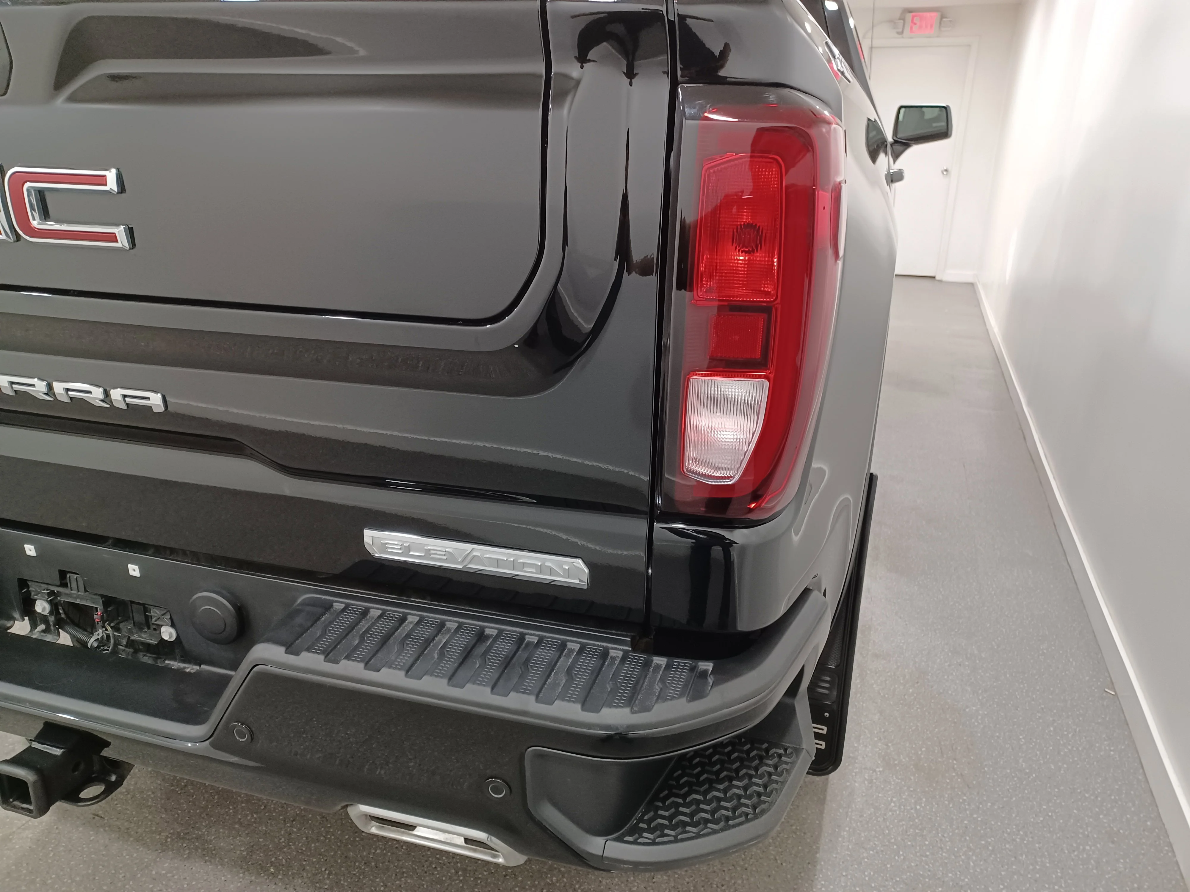 Certified Used 2022 Onyx Black GMC Limited Elevation 4x4*3.0L Duramax Diesel | 6 Pass | Remote Start | Htd Seats | Htd Wheel | Tow Pkg image 21
