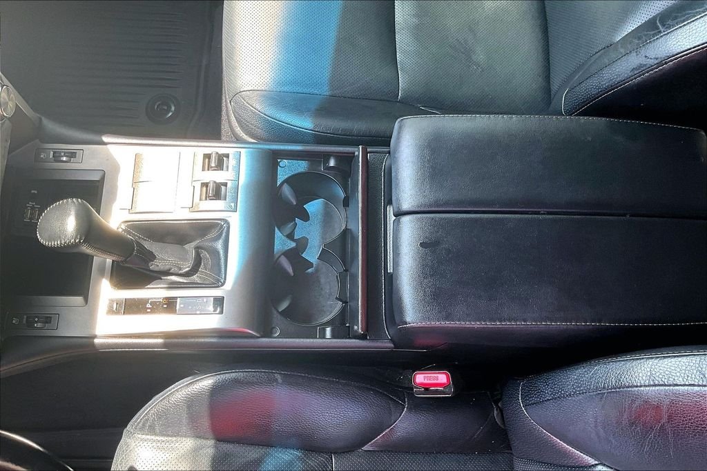 Used 2017 Black Lexus 460 image 17