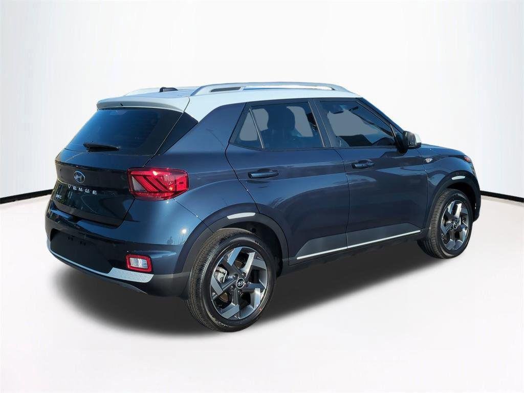 New 2026 White Hyundai SEL w/Two-Tone Roof image 5
