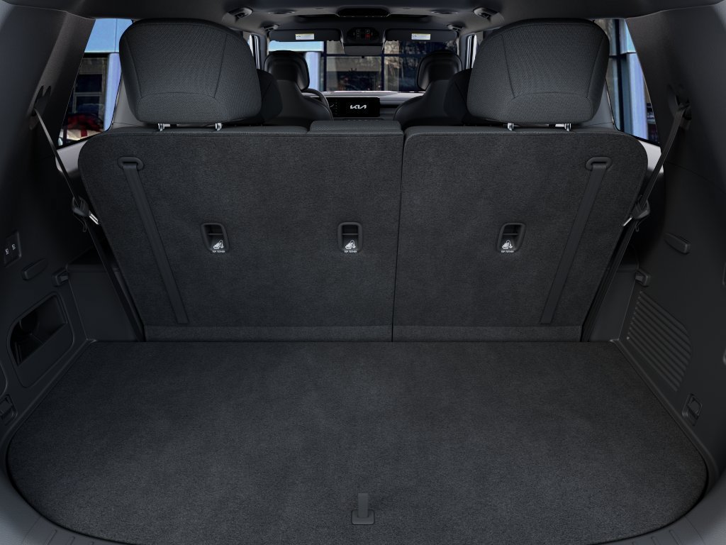 New 2027 Ebony Black Kia S image 19