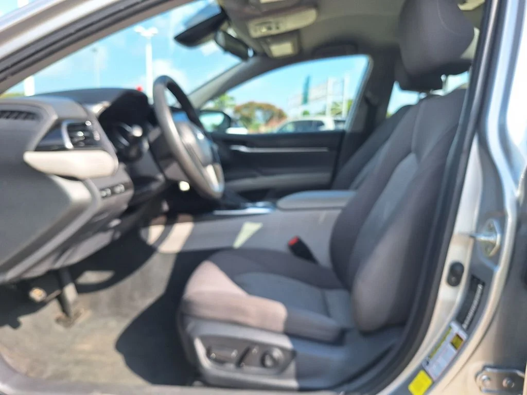 Used 2023 Silver Toyota LE image 11