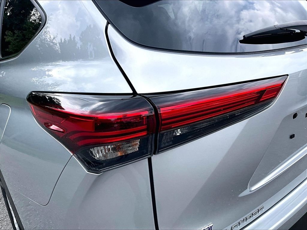 Used 2023 Silver Toyota LE image 35
