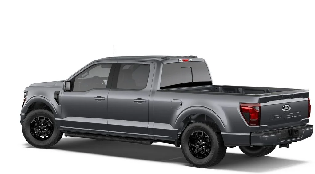 New 2026 Carbonized Gray Metallic Ford XLT image 2