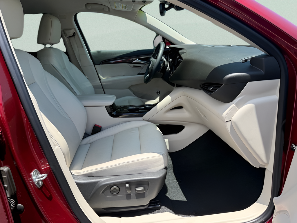 Used 2021 Red Buick Essence image 14