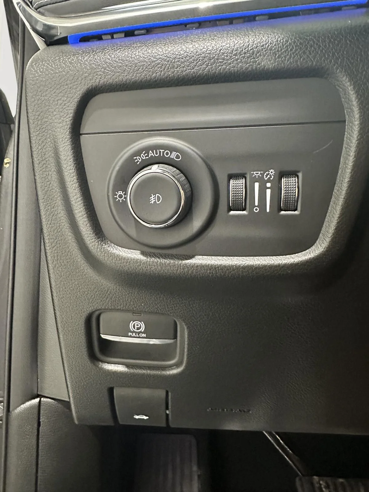 Used 2024 Gray Jeep Overland image 18