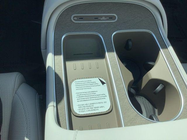 New 2026 White Pearl Hyundai SEL Premium image 39