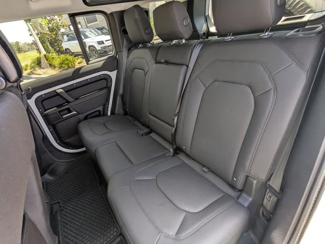 Used 2026 Fuji White Land Rover S image 13