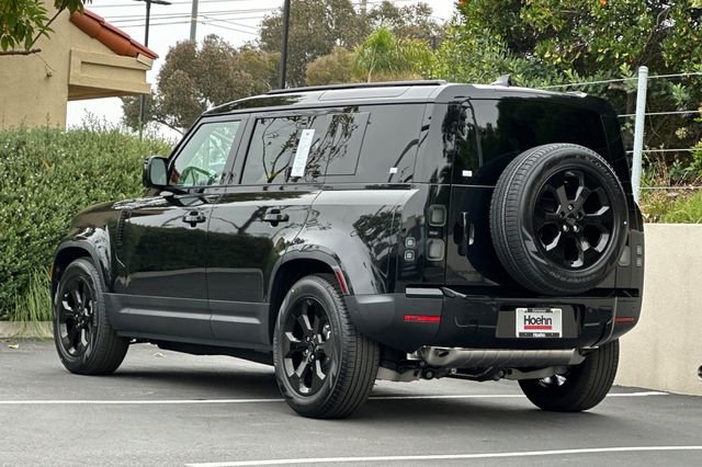 New 2026 Santorini Black Land Rover S image 3