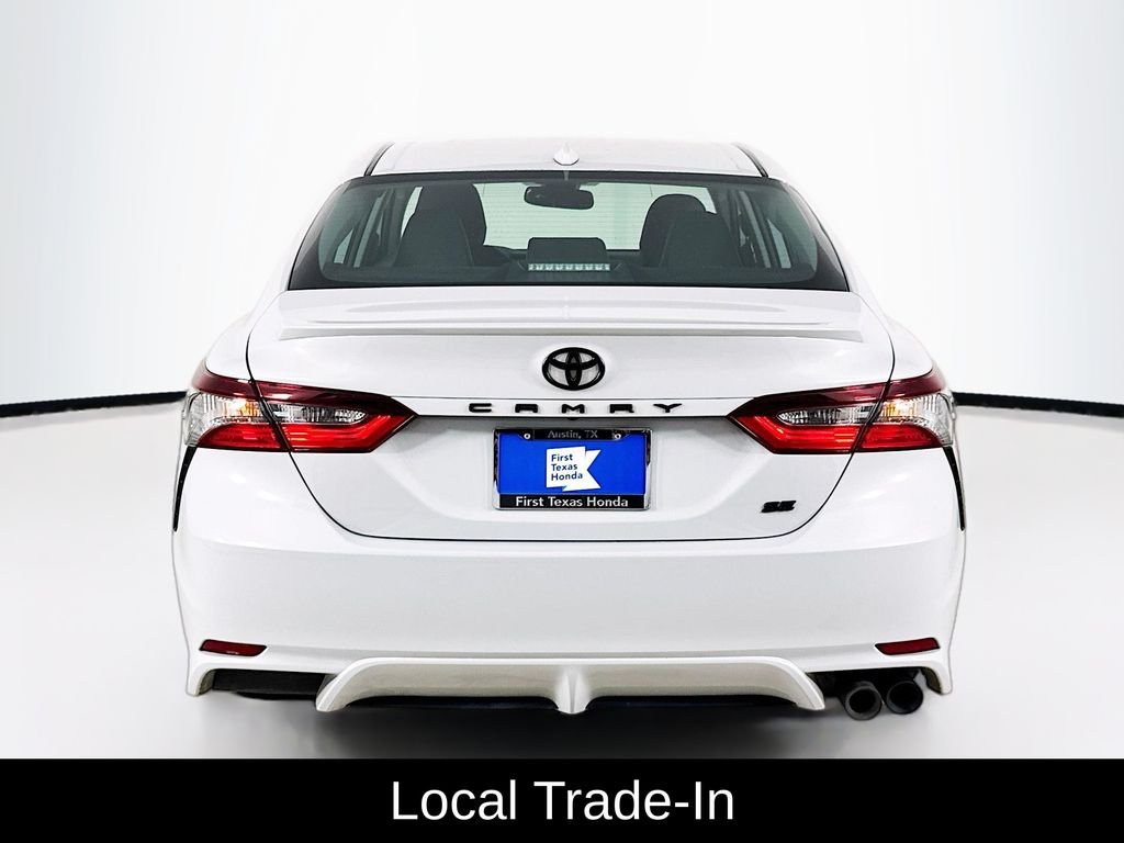 Used 2024 Ice Toyota SE image 6