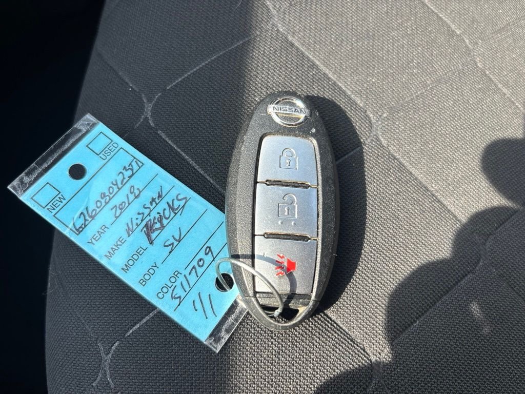 Used 2018 Silver Nissan S image 30