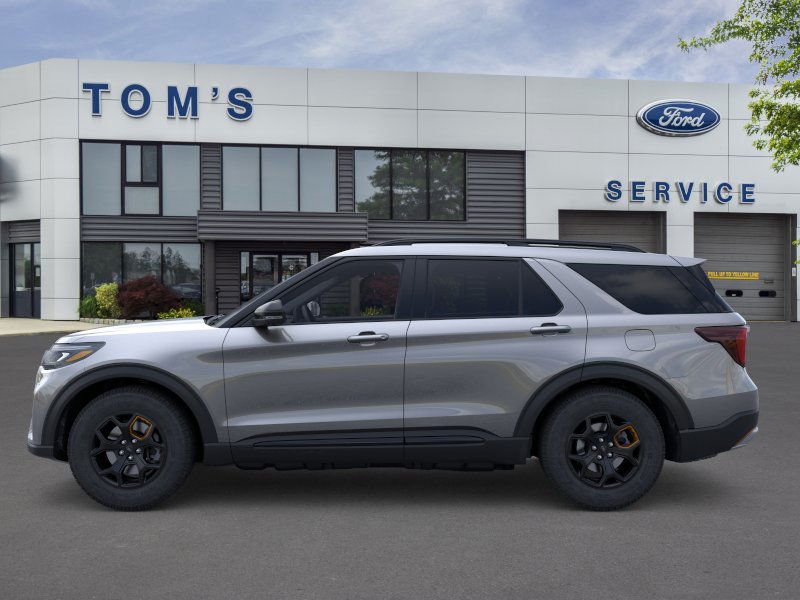 View vehicle photo 3