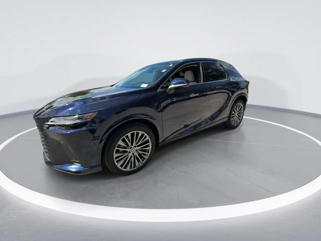 Used 2024  Lexus 350 Luxury image 4