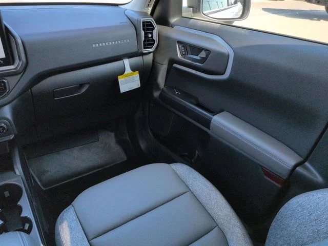 New 2026 Oxford White Ford Badlands® image 16