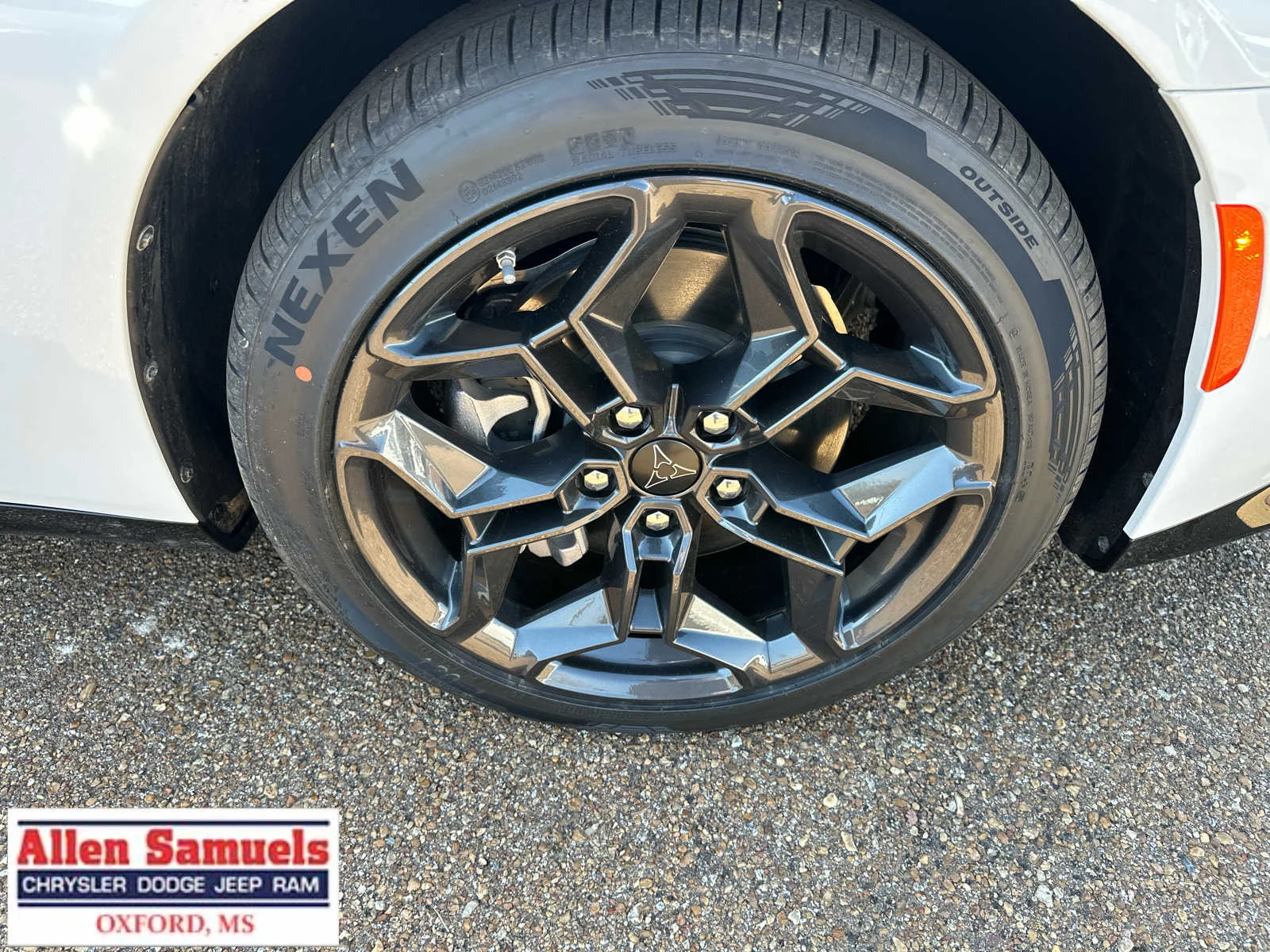 New 2026 White Knuckle Exterior Paint Dodge R/T image 45