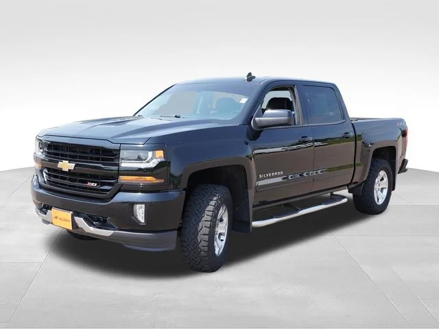 Used 2018 Black Chevrolet LT image 11