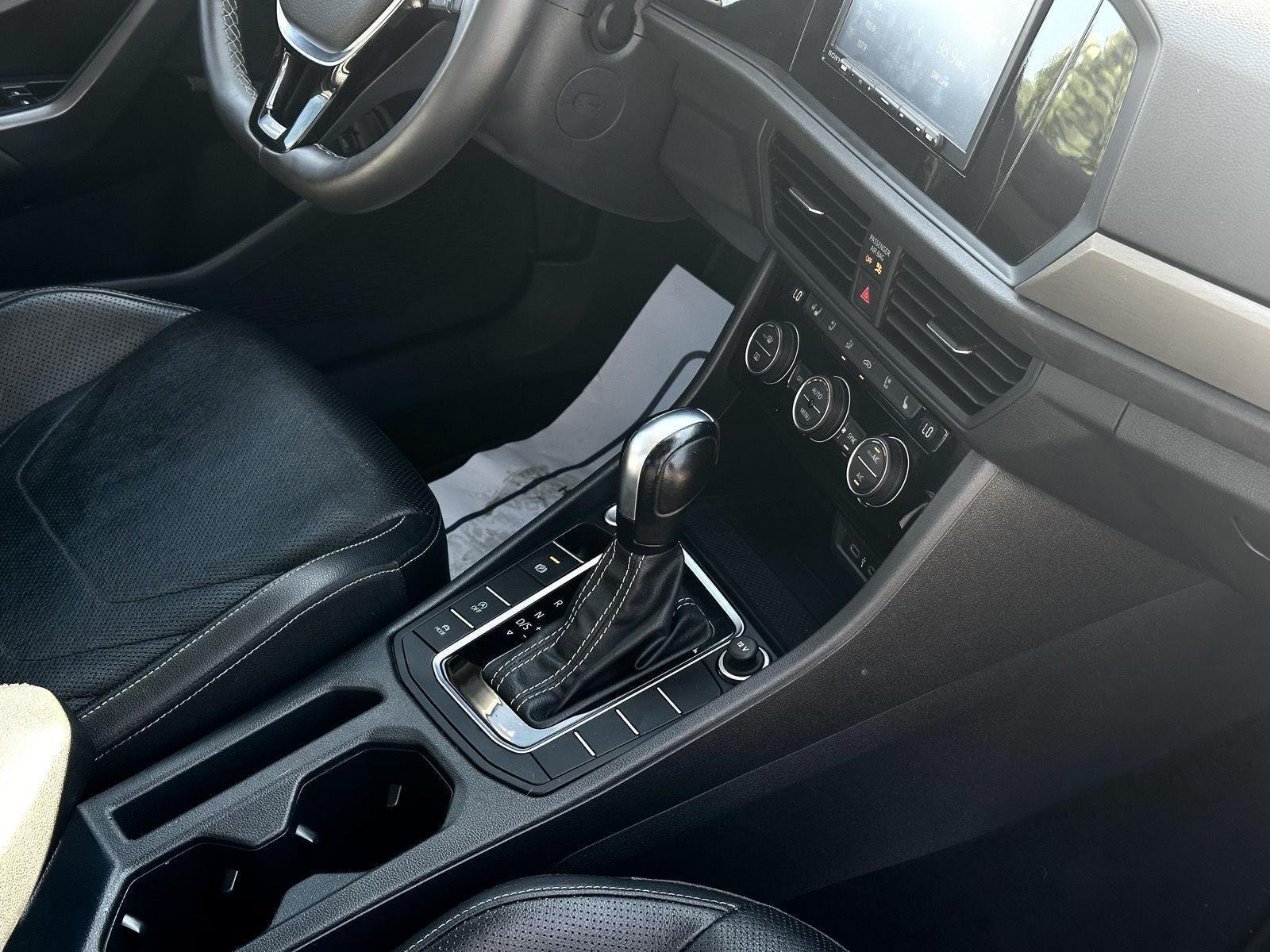2021 Volkswagen Jetta SEL Premium - Photo 22