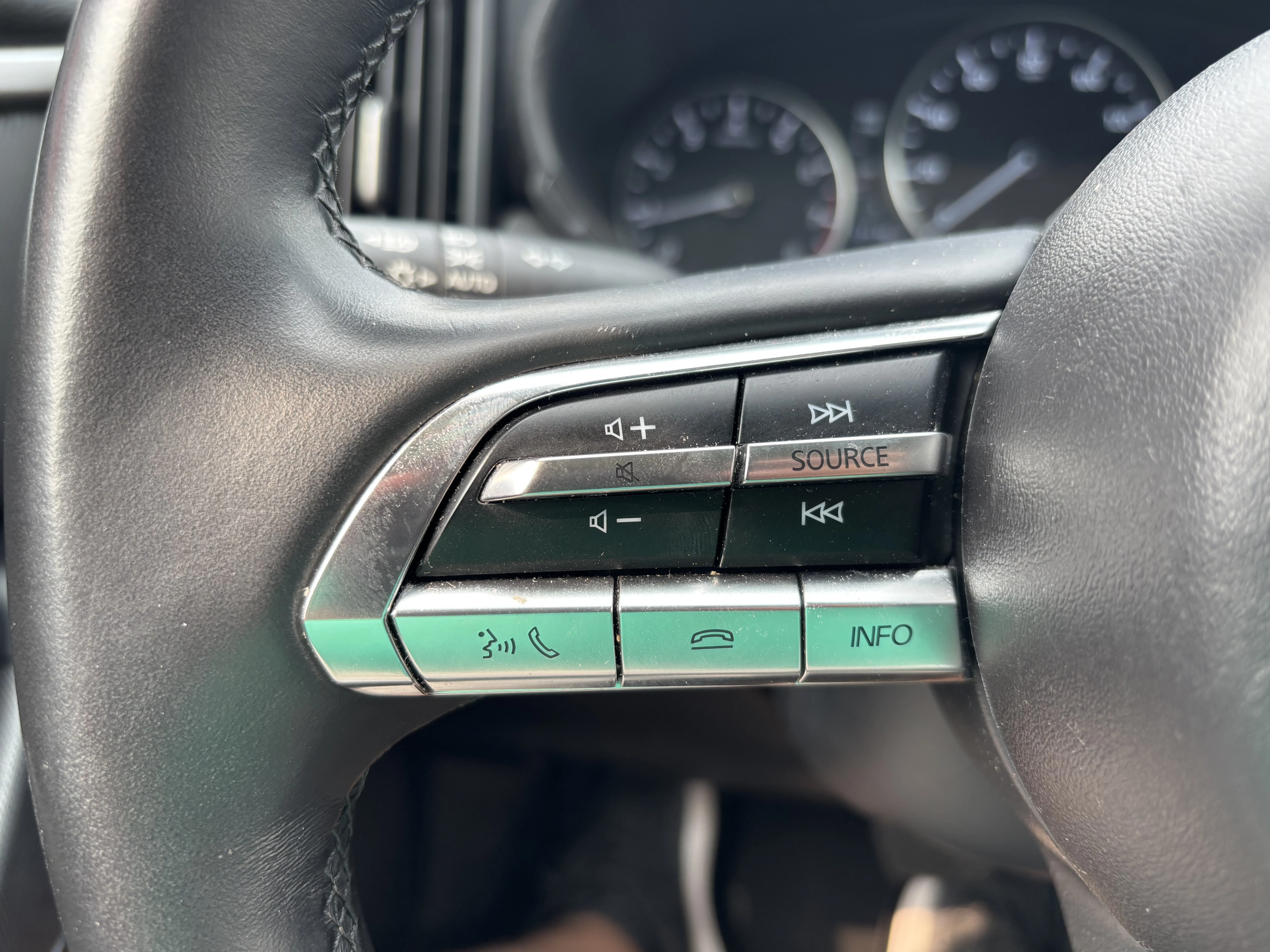 Used 2025 Ingot Blue Metallic Mazda 2.5 S Preferred Package image 19
