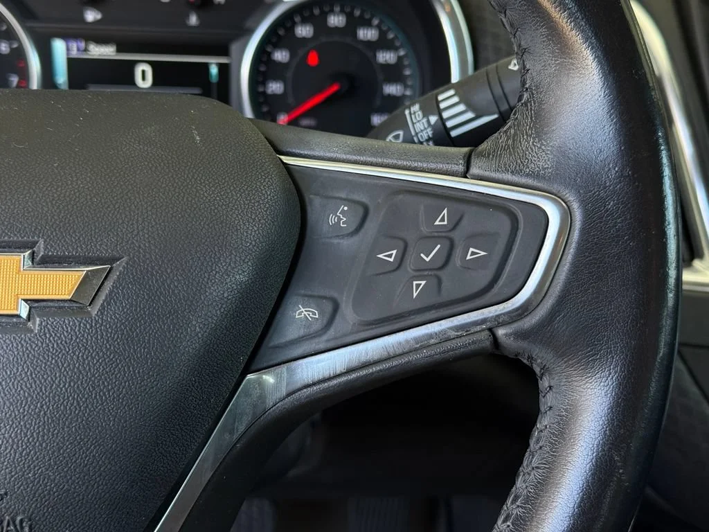 Used 2018 SUMMIT WHITE Chevrolet LT image 29