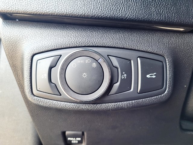 Used 2019 Gray Lincoln Select image 15