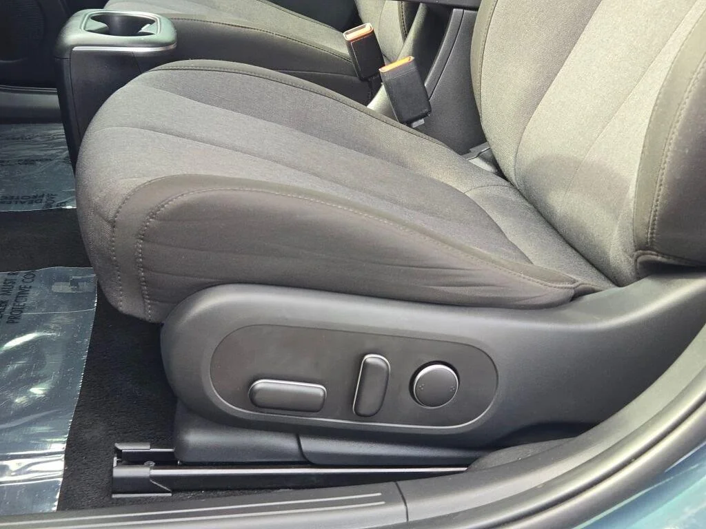 Used 2024 Digital Teal Hyundai SEL image 19