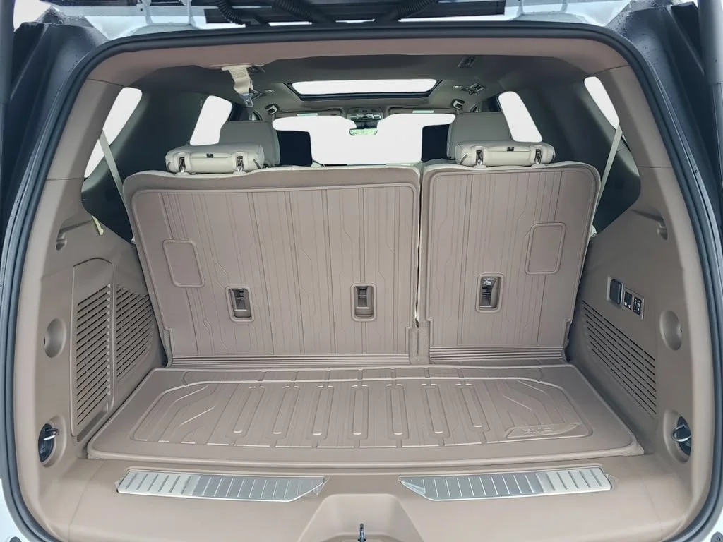 New 2026 Glacier White Tricoat GMC Denali image 9
