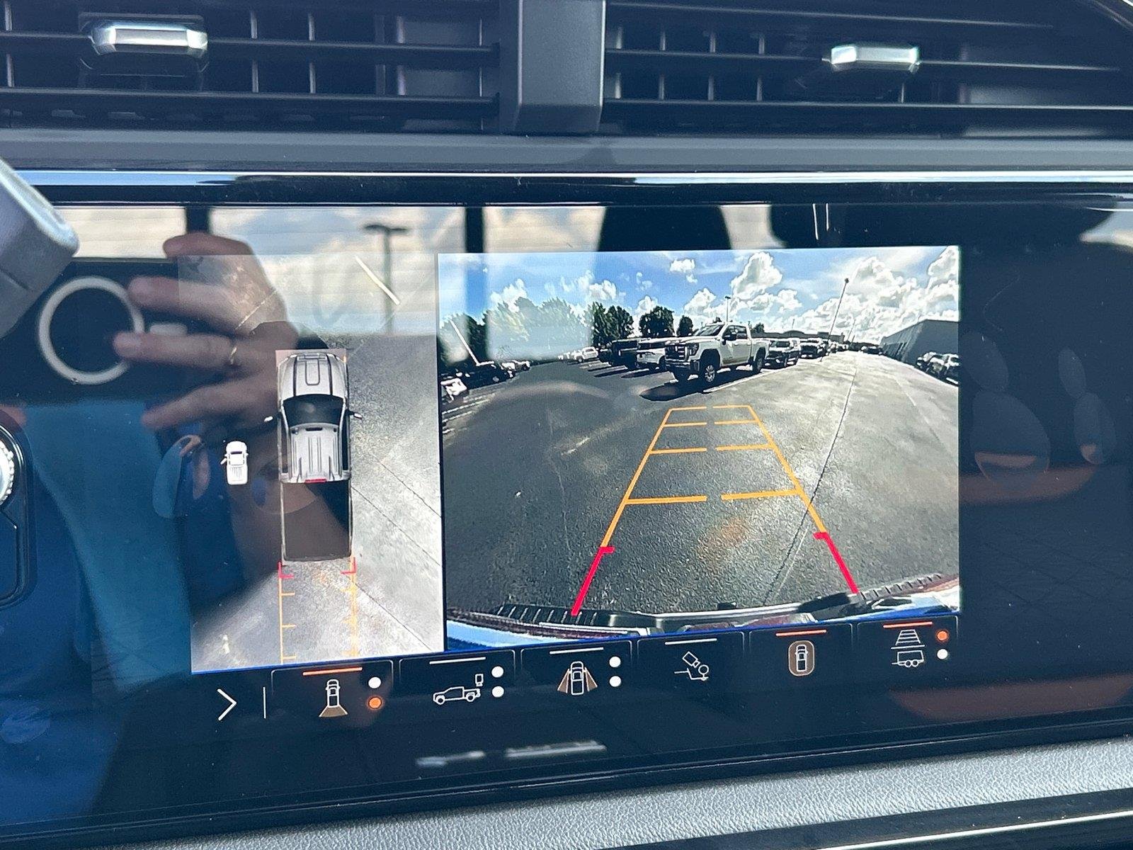 New 2026 Sterling Metallic GMC AT4 image 21