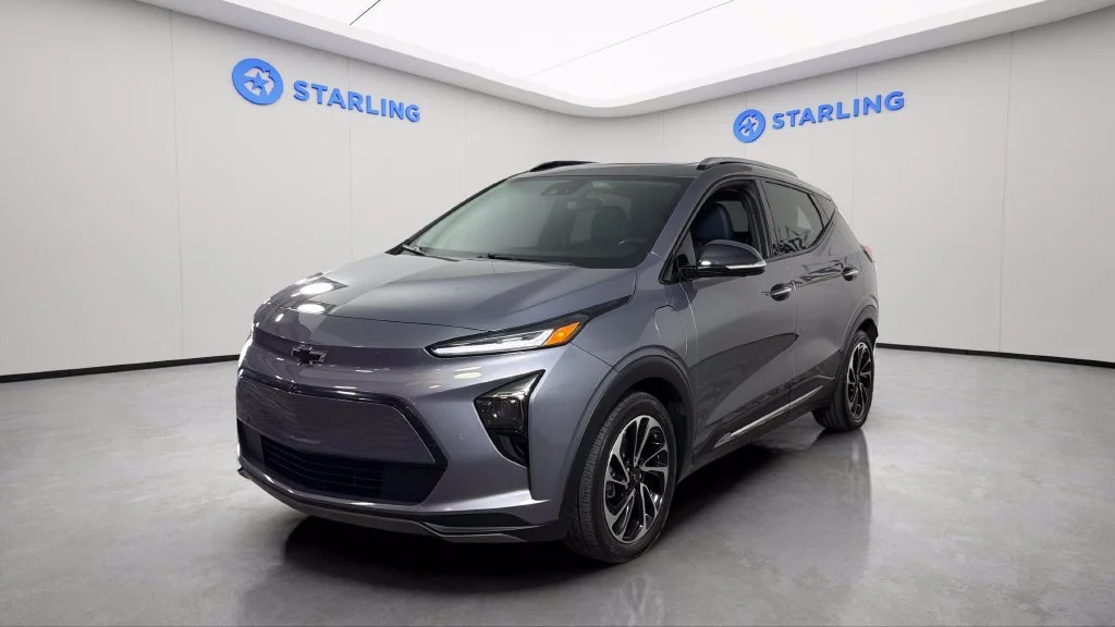 Used 2022 GRAY GHOST METALLIC Chevrolet Premier image 17