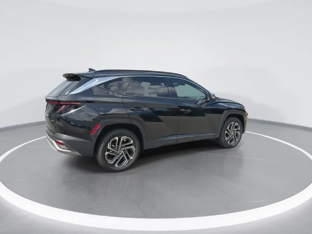 Used 2025 Black Hyundai Limited image 8