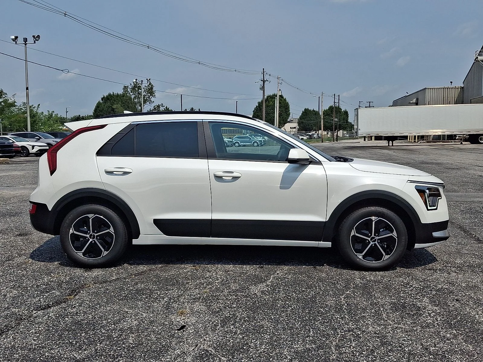 New 2026 White Kia LX image 8