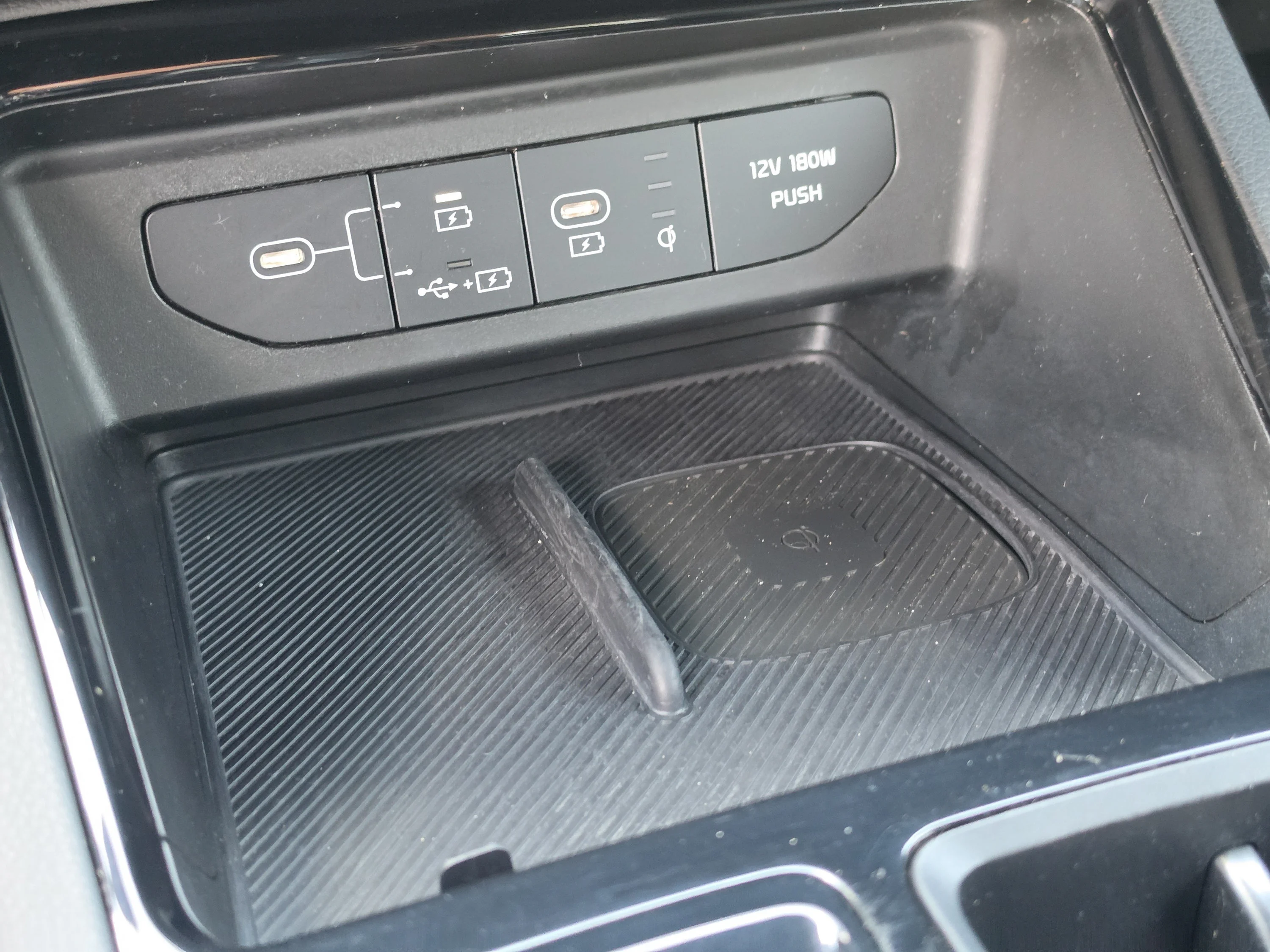 Used 2025 Aurora Black Pearl Kia GT-Line image 29