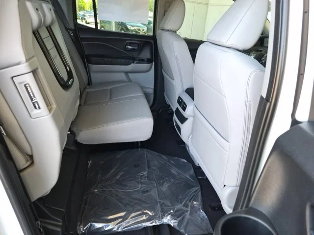 New 2026 Platinum White Pearl Honda RTL image 35