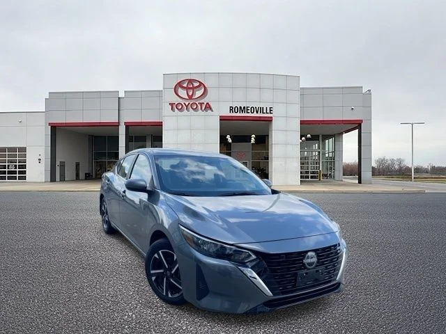 Used 2025 Gray Nissan SV image 1