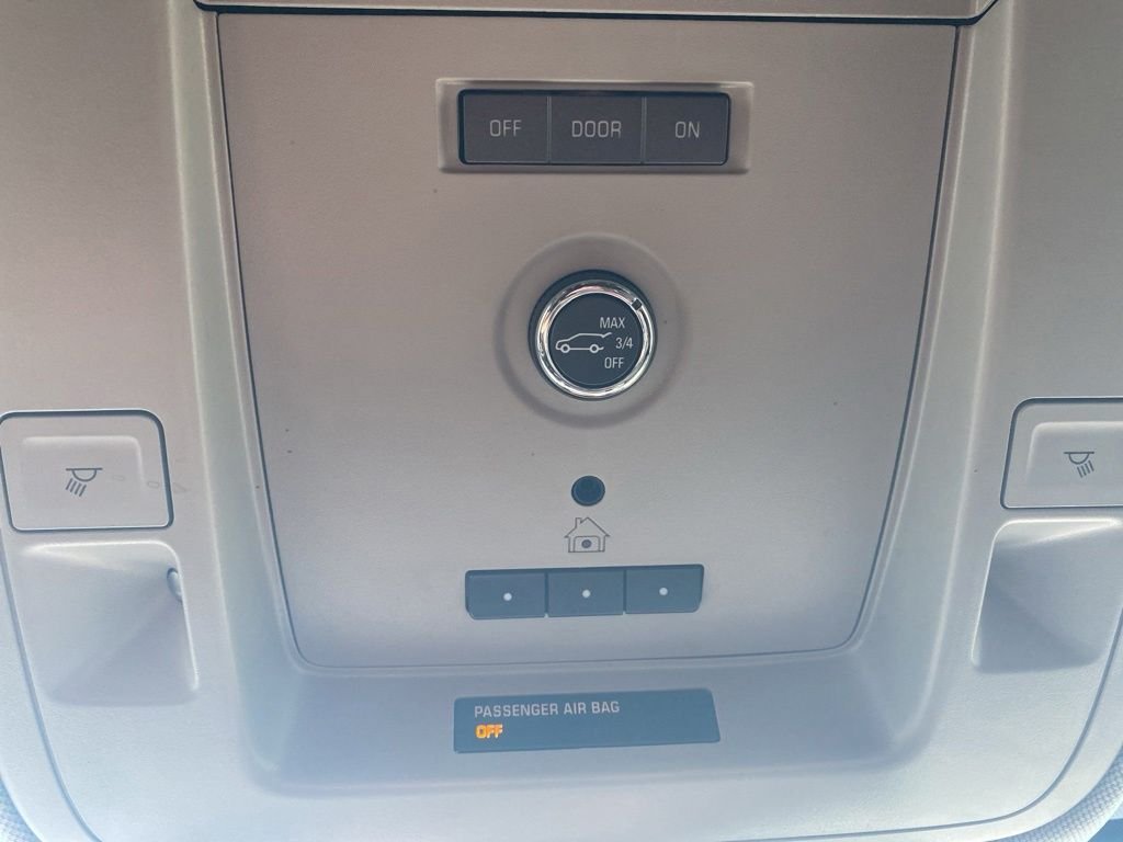 Used 2015 Silver Ice Metallic Chevrolet LT image 29