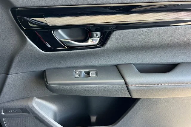 New 2026 Platinum White Pearl Honda AWD Sport Touring Hybrid image 17