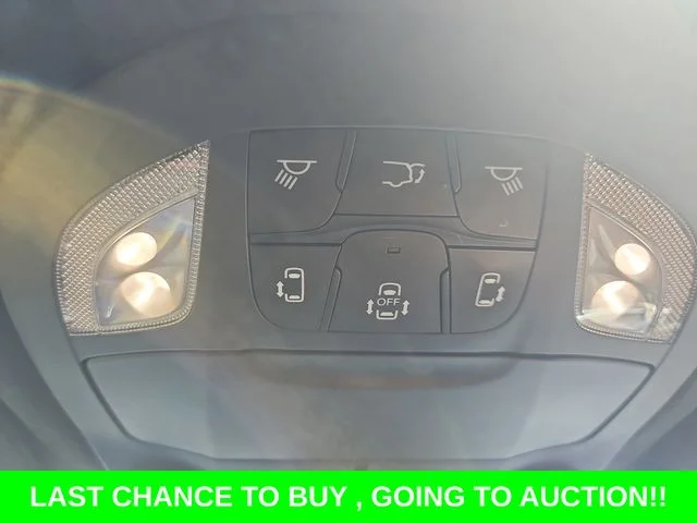 Used 2022 White Chrysler Pinnacle image 26