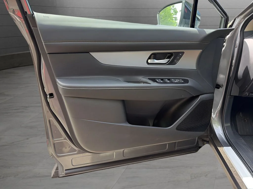 New 2026 Gray Nissan SL image 9