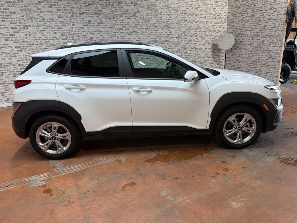 Used 2023 Lunar White Hyundai SEL image 8