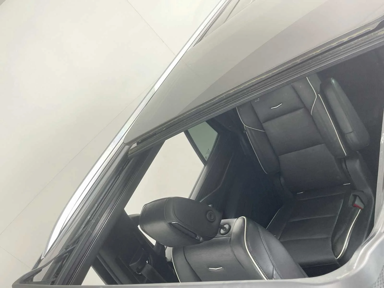 Used 2021 Shadow Metallic Cadillac Premium Luxury image 21