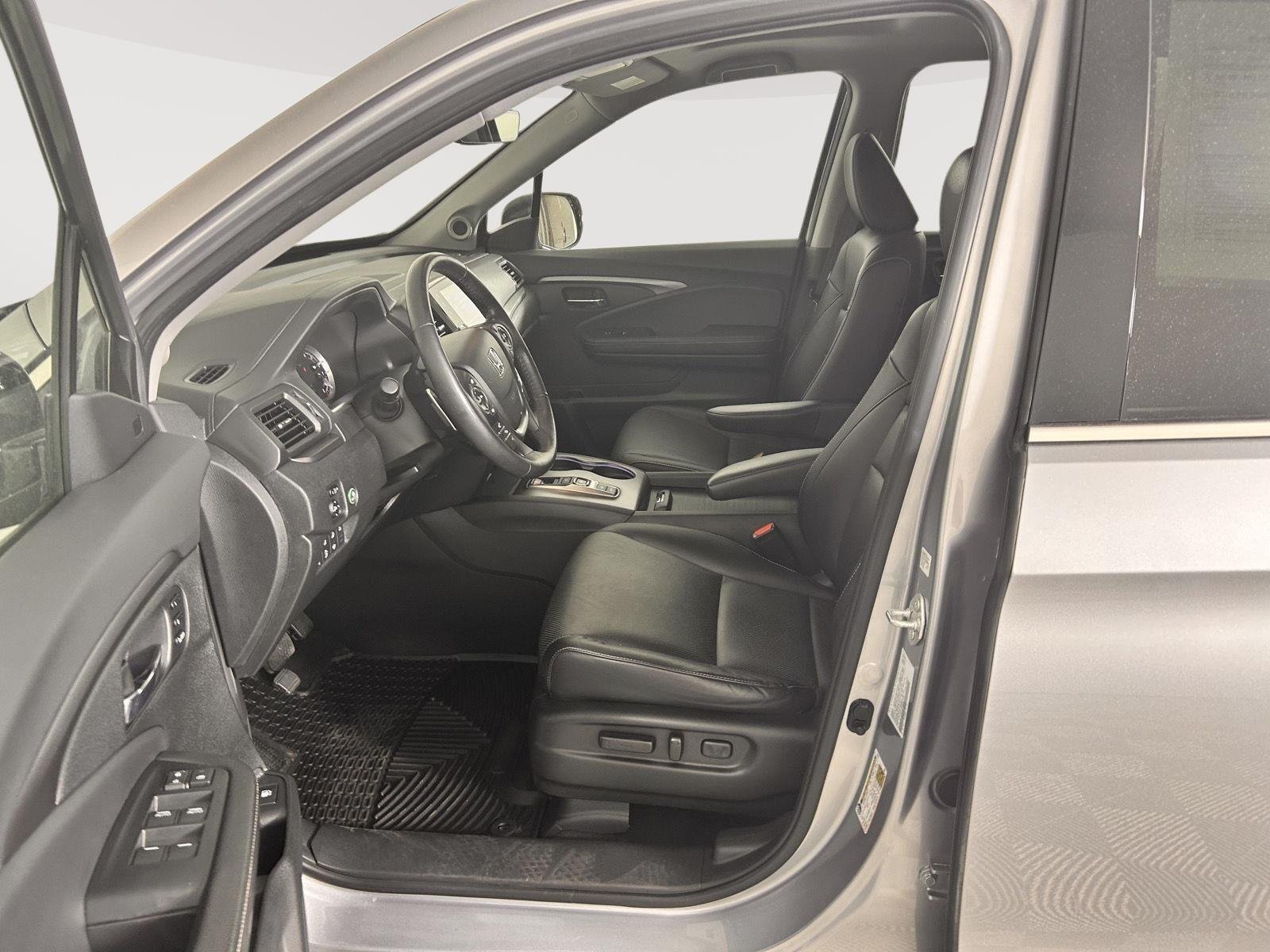 Used 2021 Lunar Silver Metallic Honda RTL-E image 3