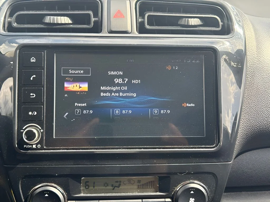 Used 2024  Mitsubishi ES image 8