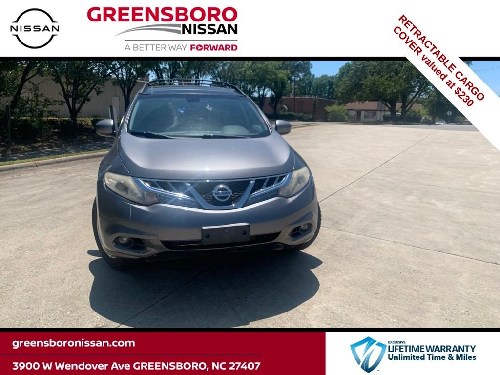 Used 2013 Gray Nissan SL image 1