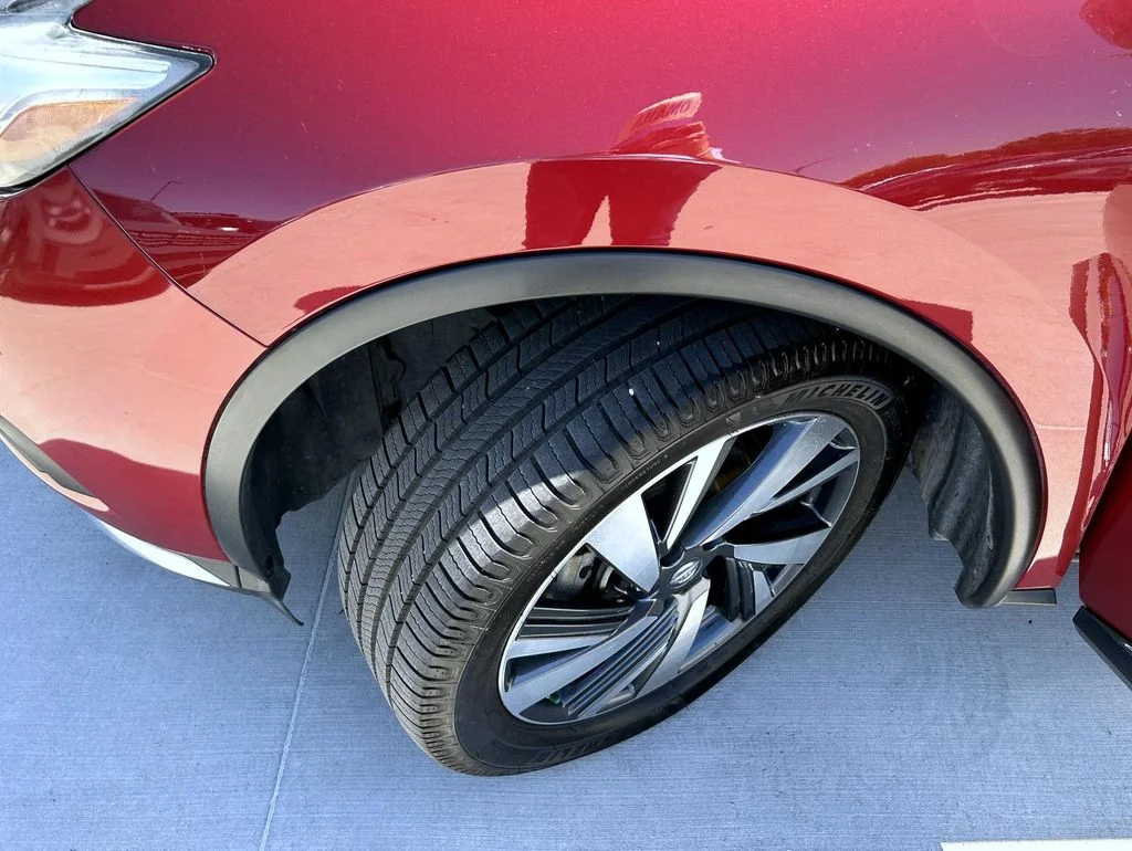 Used 2017 Red Nissan Platinum image 24
