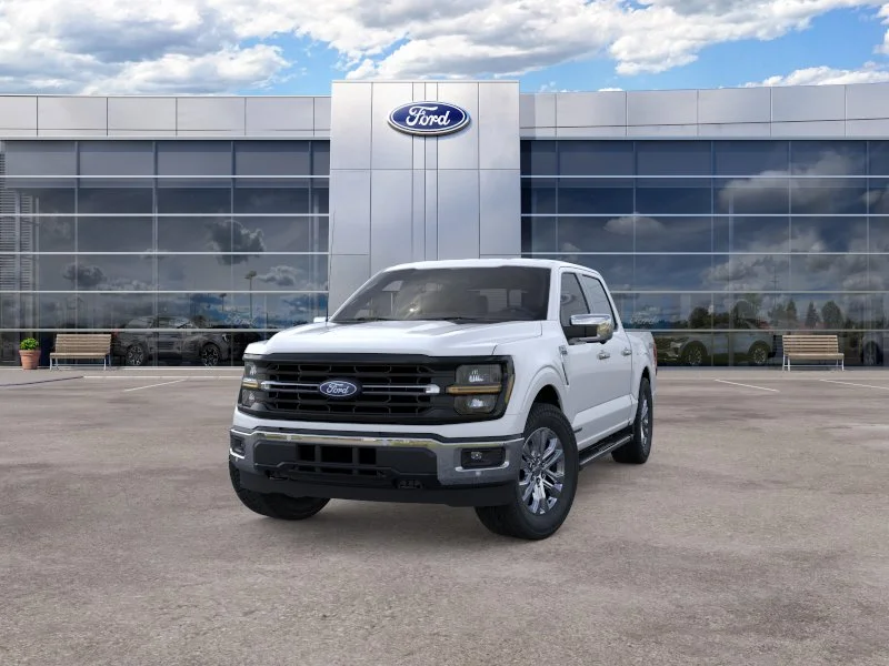 New 2026 Oxford White Ford XLT image 2