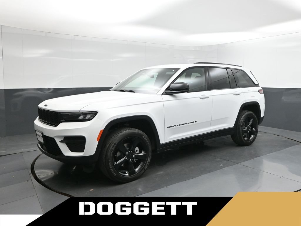 New 2025 Bright White Clear-Coat Exterior Paint Jeep Altitude X image 1