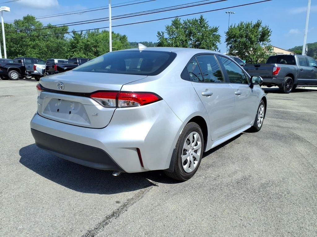 Used 2023 Classic Silver Metallic Toyota LE image 5