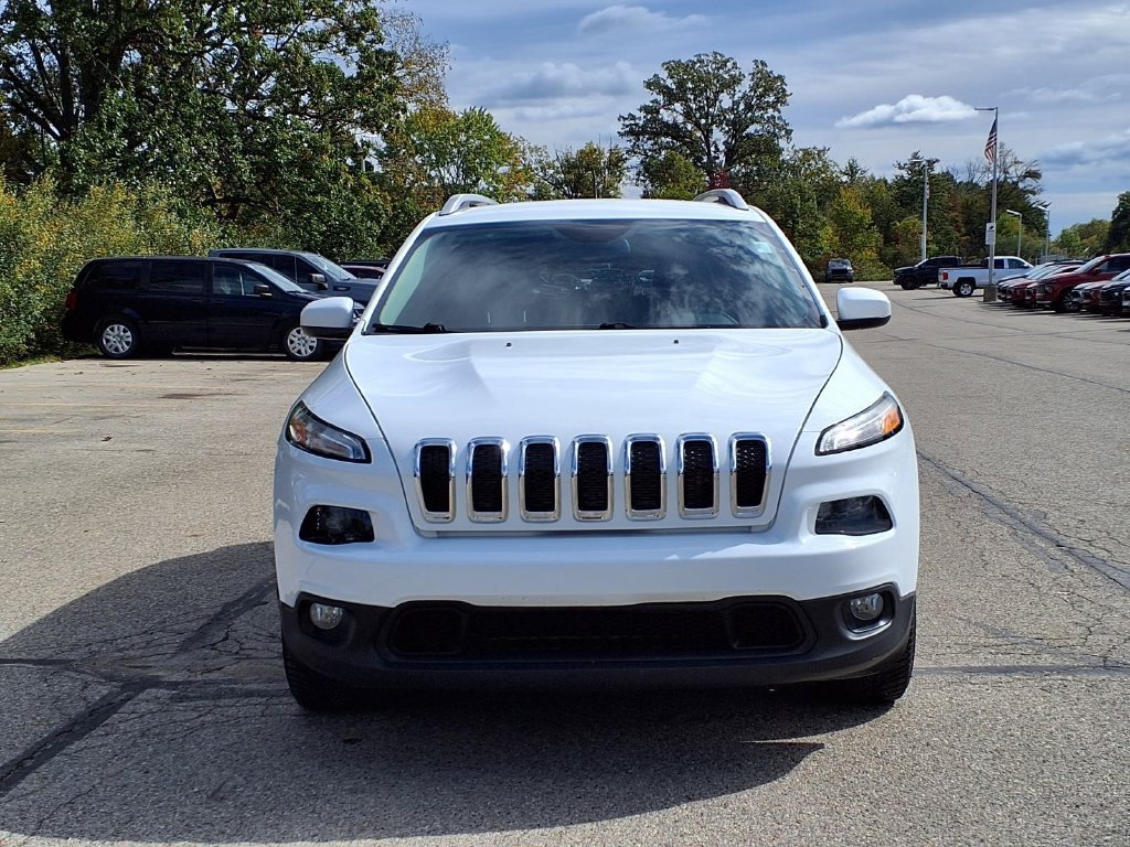 Used 2018 Jeep Cherokee Latitude Plus with VIN 1C4PJLLX8JD606663 for sale in Howell, MI